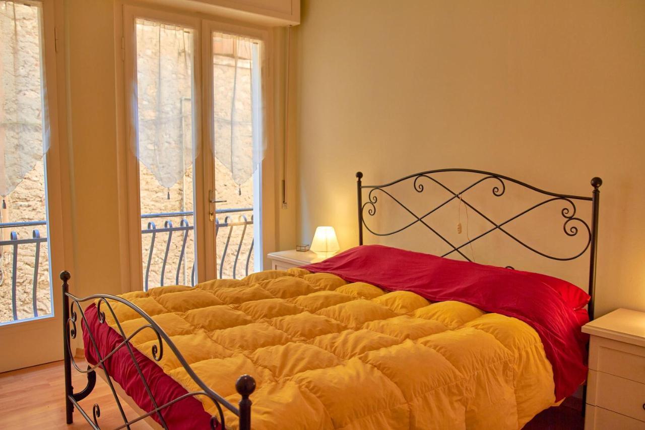 Apartmentsgarda - Residenza Dei Navigatori 托里德尔贝纳科 外观 照片
