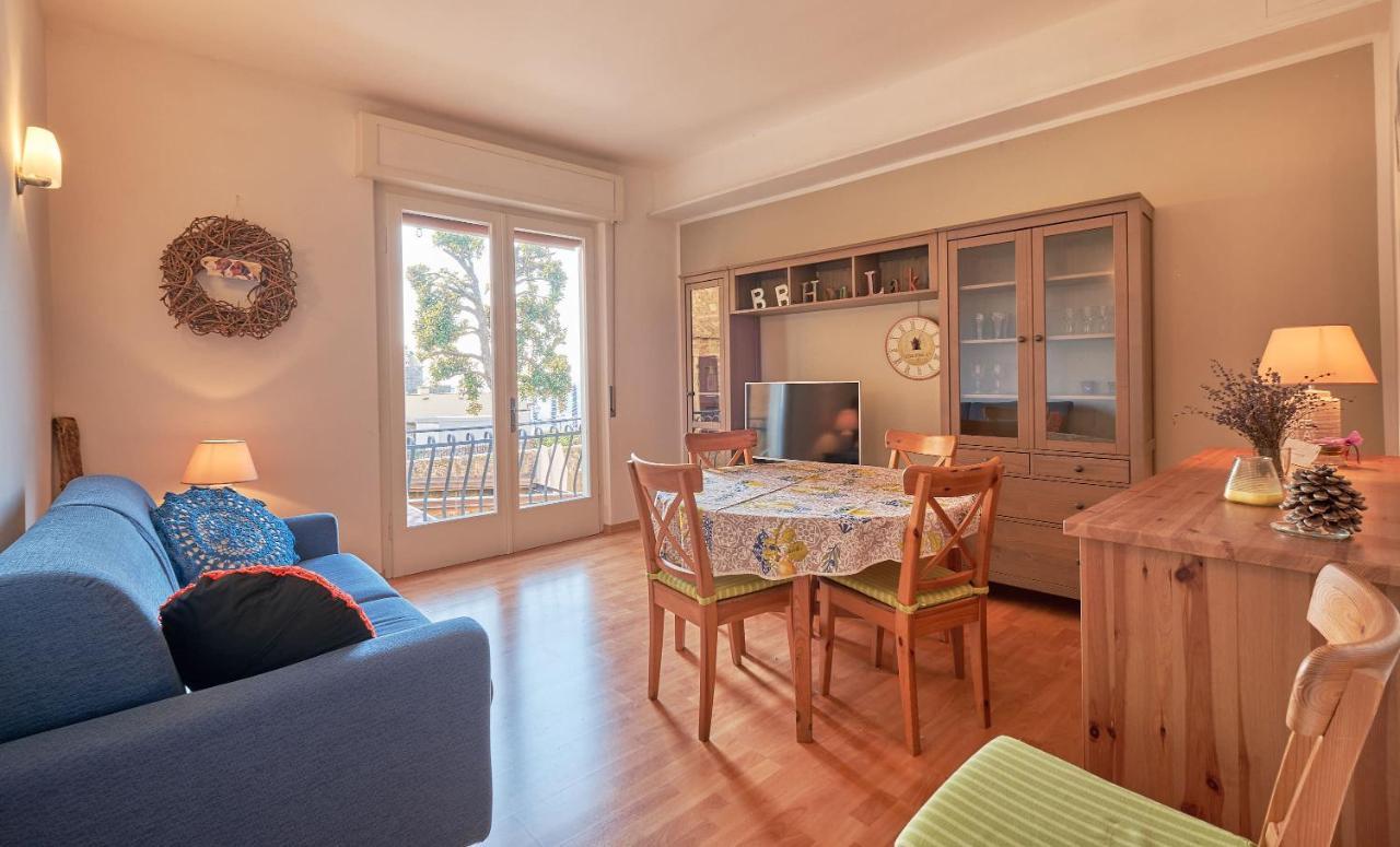 Apartmentsgarda - Residenza Dei Navigatori 托里德尔贝纳科 外观 照片